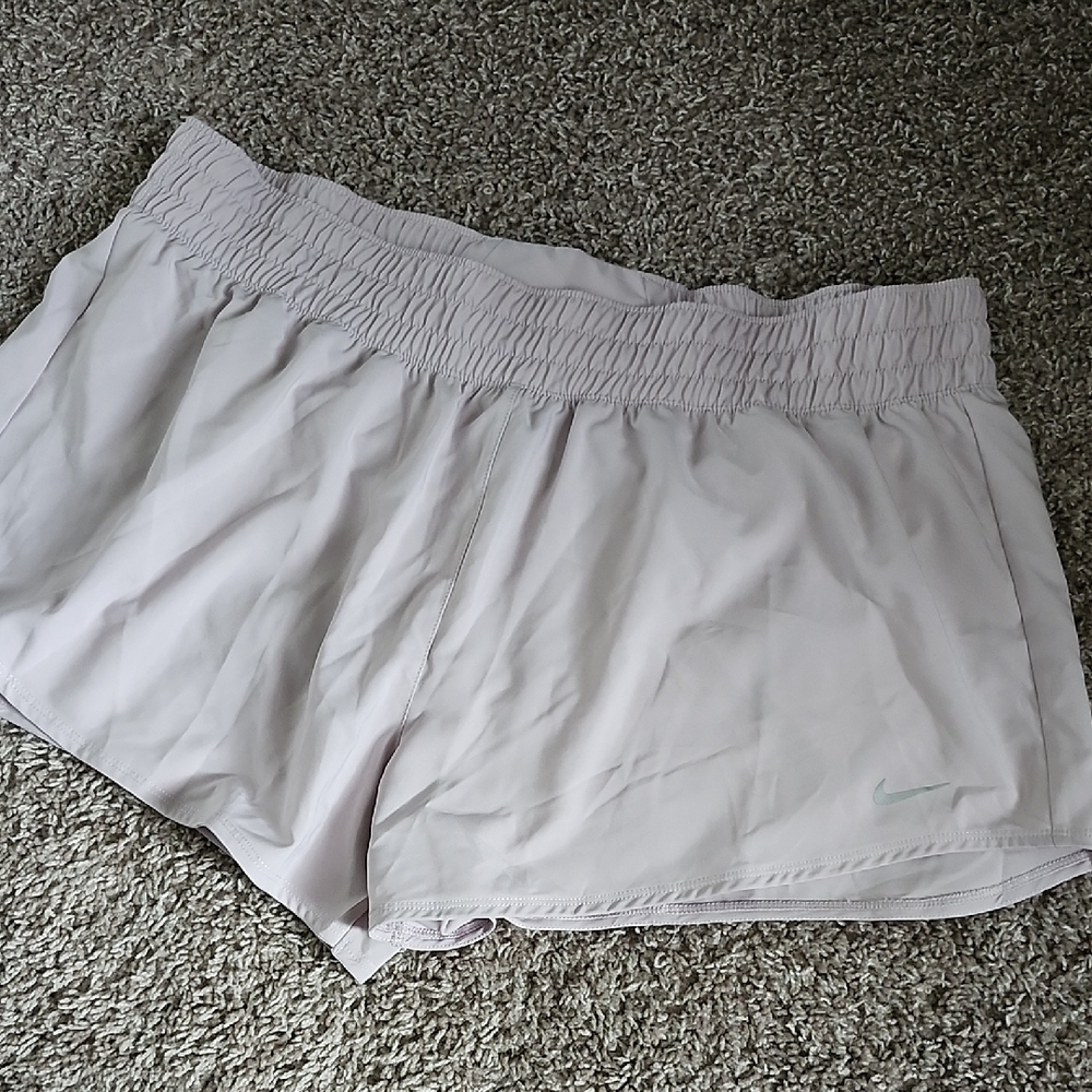 Nike Women's Athletic Shorts in Light Gray